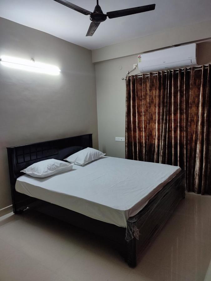 Rahul'S Castle Guest House Visakhapatnam Bagian luar foto